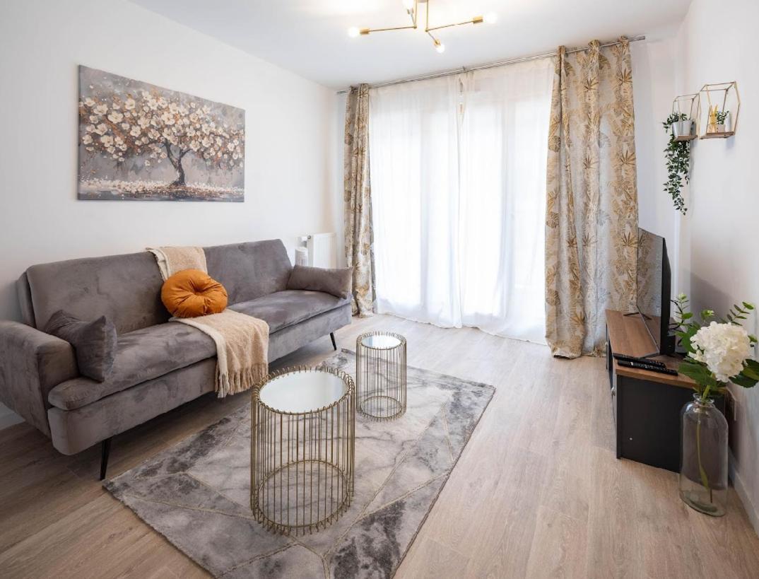 Apartament Sejour Unique A Pierrefitte Zewnętrze zdjęcie